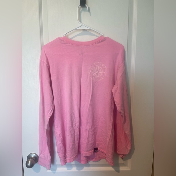 Women’s Size Medium Long Sleeve Pink Tee Shirt - Picture 2 of 2